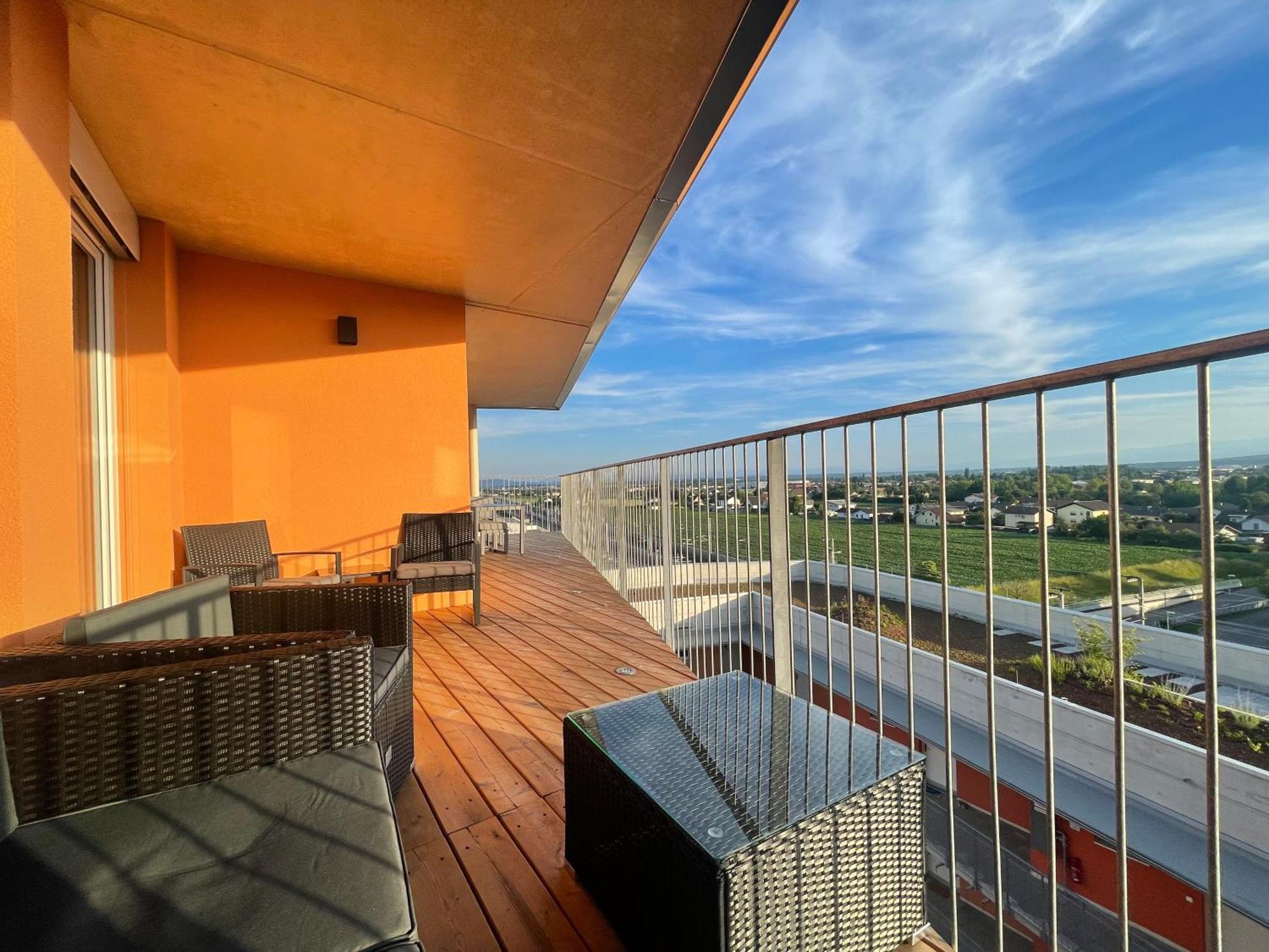 100 Qm Penthouse, Self-Check-In, 2 Parkplaetze Apartment Graz Exterior photo
