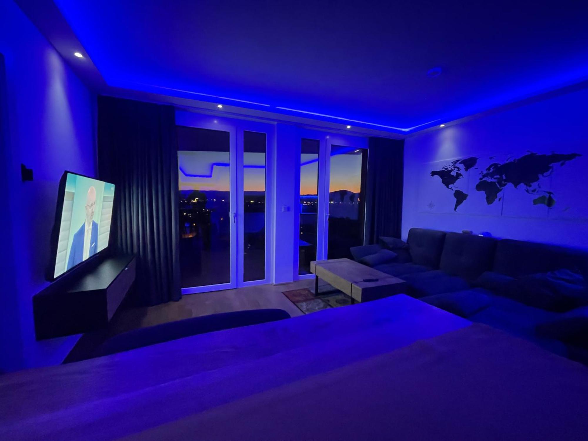 100 Qm Penthouse, Self-Check-In, 2 Parkplaetze Apartment Graz Exterior photo